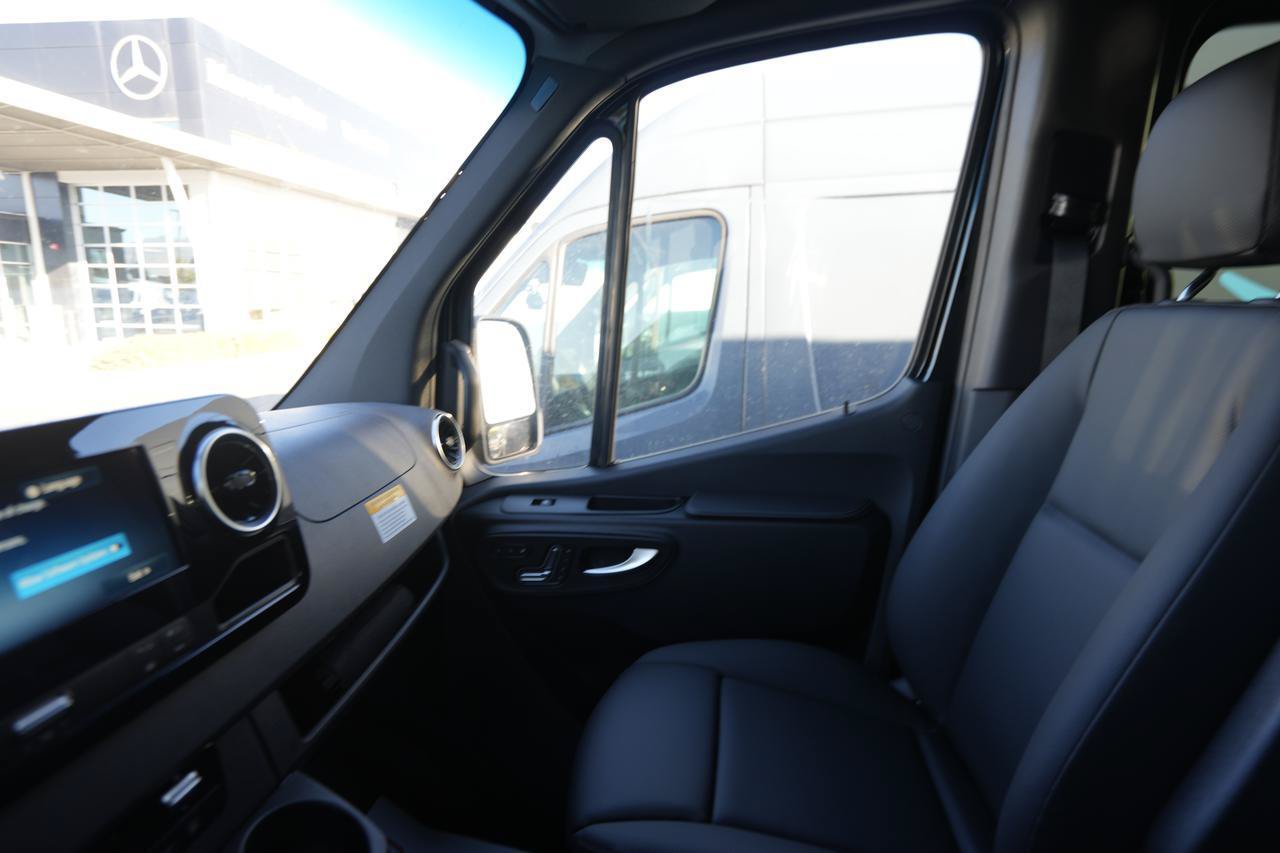 New 2026 Mercedes-Benz Sprinter 2500 image 17