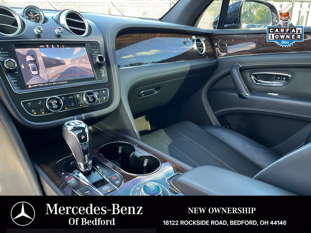 Used 2019 Bentley Bentayga AWD/4WD image 31
