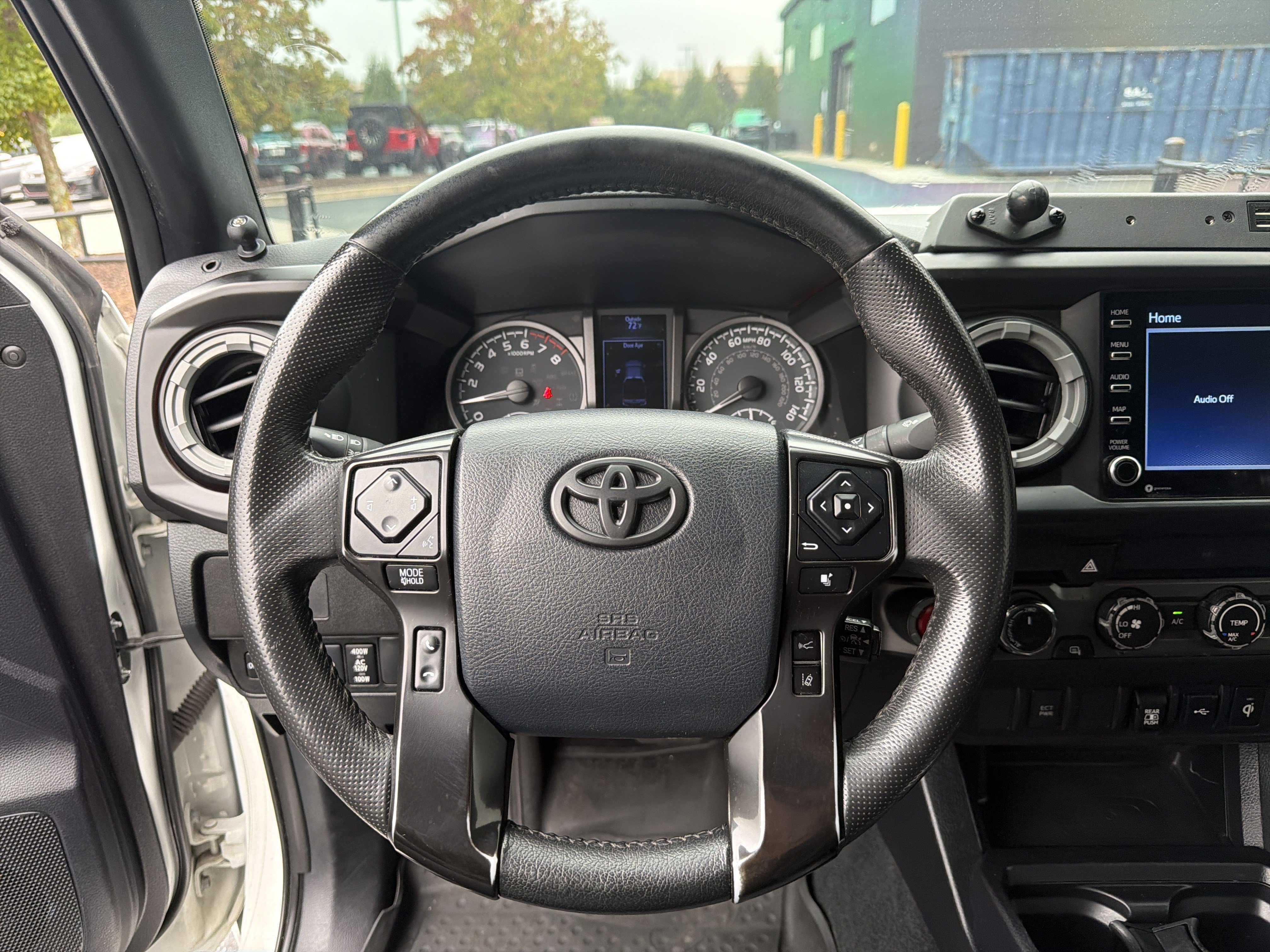 Used 2020 Toyota Tacoma TRD Off-Road AWD/4WD image 9