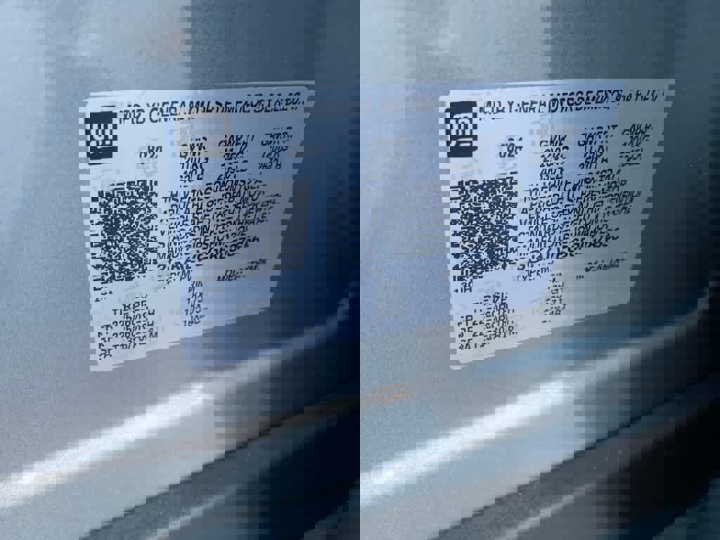 Used 2024 GMC Terrain SLT w/ Infotainment Package II image 28