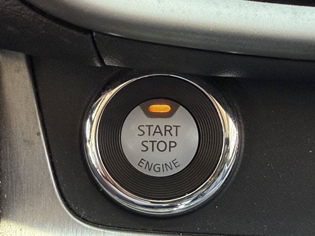 Used 2023 Nissan Murano SV AWD/4WD image 21