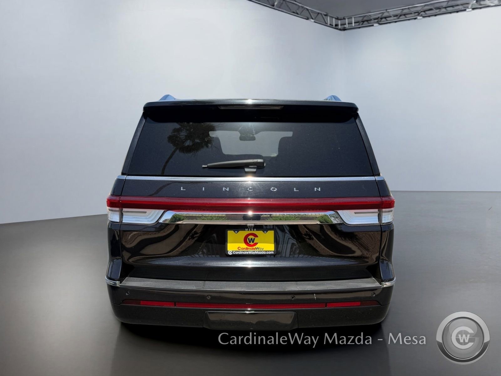 Used 2023 Lincoln Navigator Reserve AWD/4WD image 6