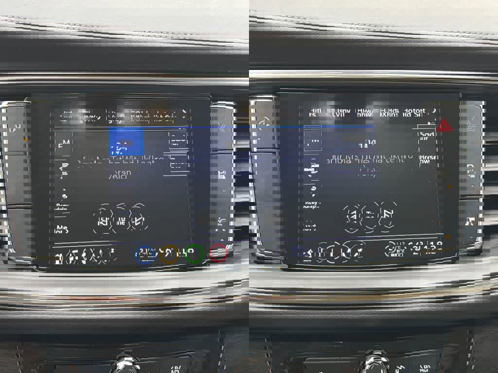 Used 2023 Buick Enclave Essence w/ Experience Buick Package image 28