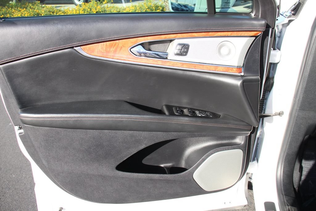 Used 2019 Lincoln Nautilus Black Label FWD image 17
