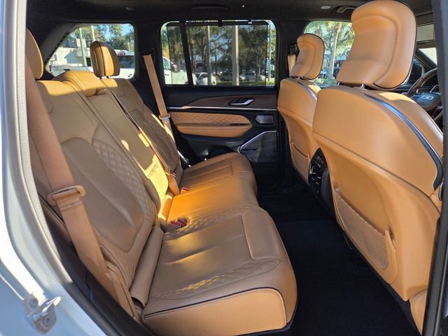 Certified 2022 Jeep Grand Cherokee Summit w/ Luxury Tech Group V image 21