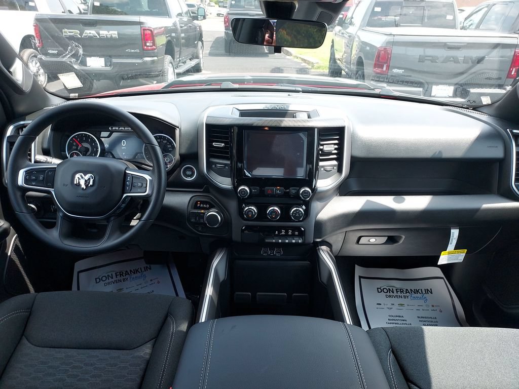 New 2026 RAM 1500 Express AWD/4WD image 15
