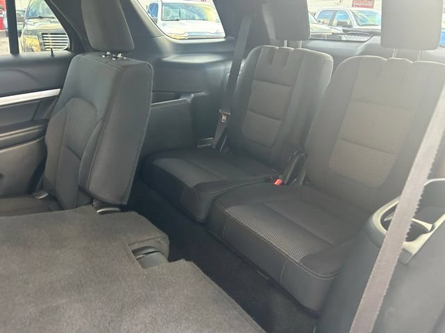 Used 2017 Ford Explorer XLT AWD/4WD image 19