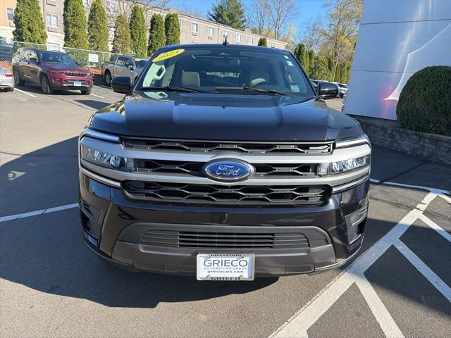 Used 2024 Ford Expedition Max XLT AWD/4WD image 2