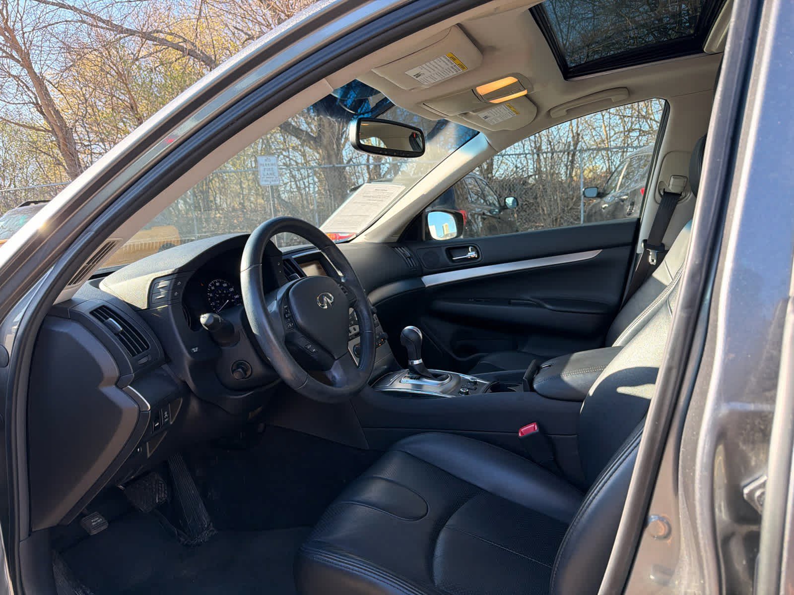 Used 2013 INFINITI G37 x w/ Premium Pkg AWD/4WD image 5