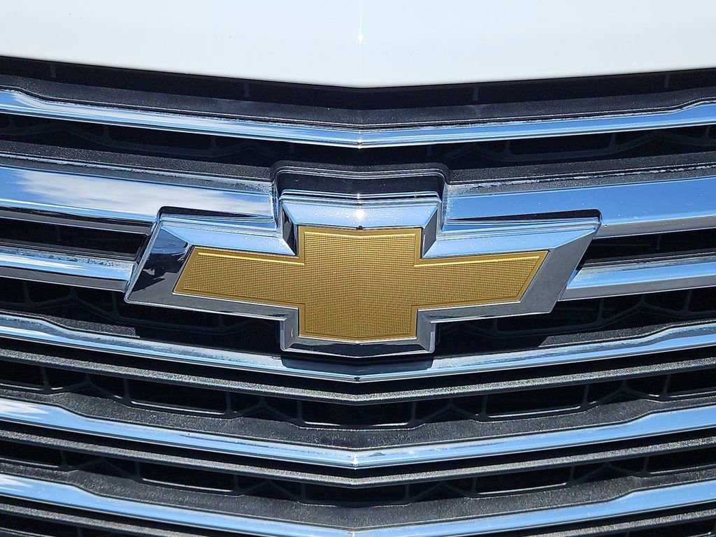 Used 2023 Chevrolet Traverse LT FWD image 30