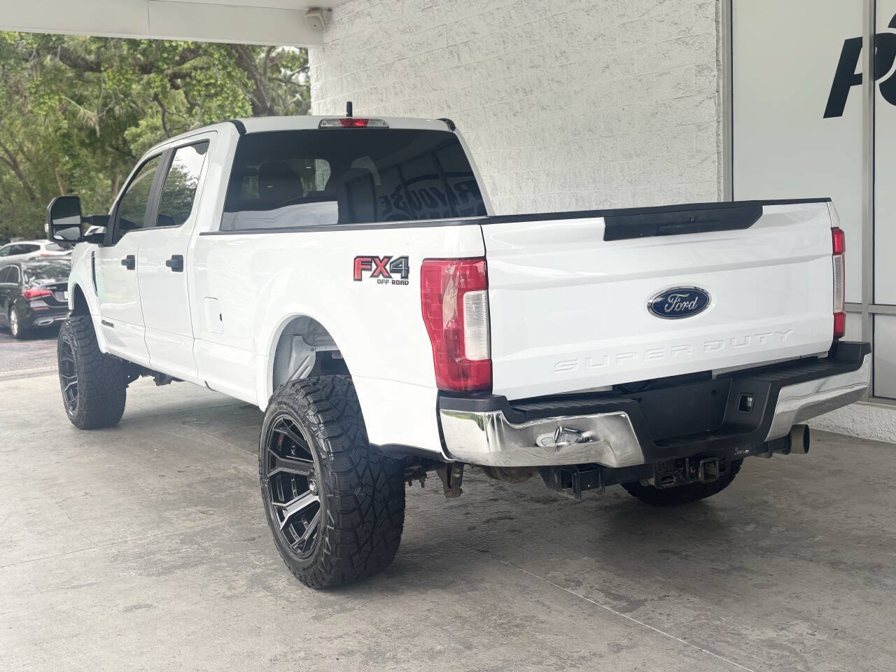 Used 2019 Ford F250 XL w/ Power Equipment Group AWD/4WD image 7