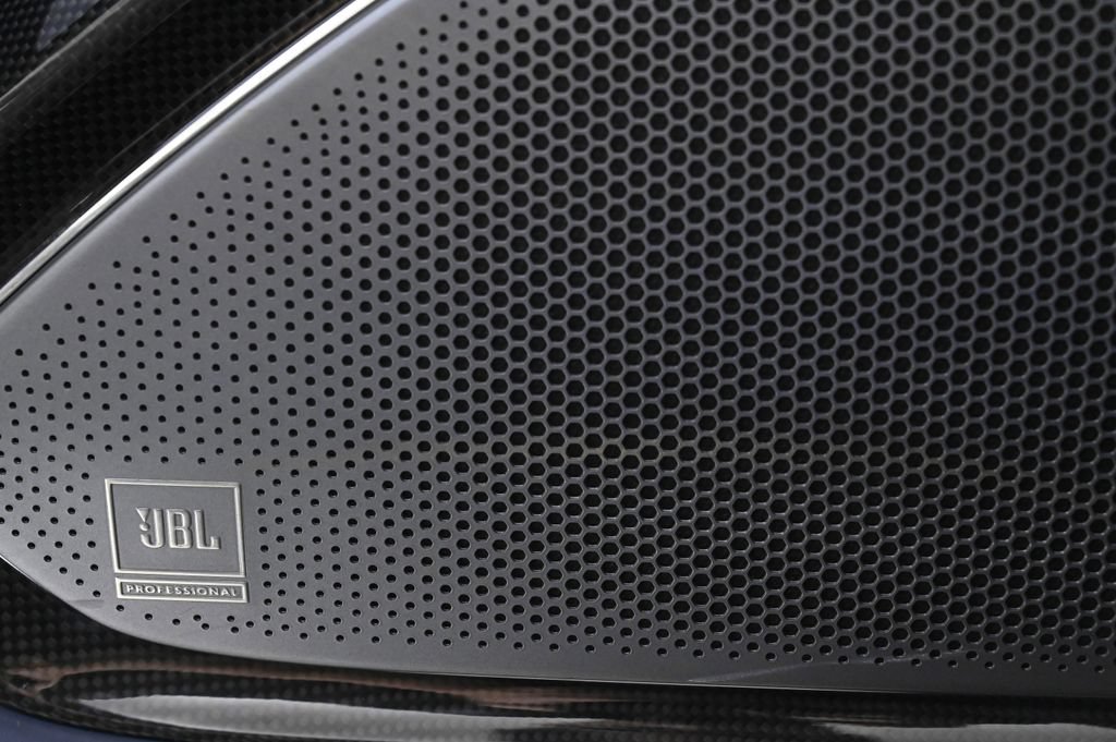 Used 2025 Ferrari Roma Spider RWD image 21