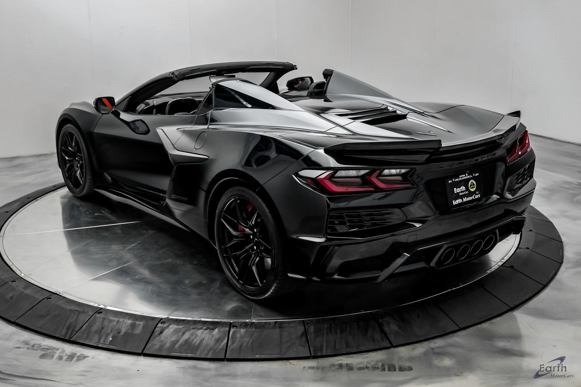 Used 2026 Chevrolet Corvette Z06 RWD image 14