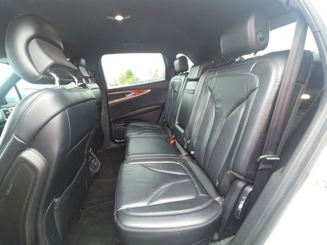 Used 2017 Lincoln MKX Select w/ Select Plus Package image 18