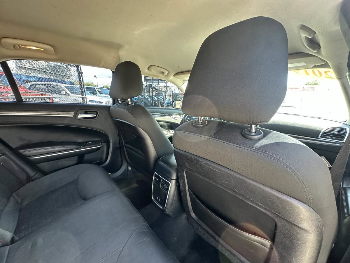 Used 2019 Chrysler 300 Touring w/ Sport Appearance Package RWD image 30
