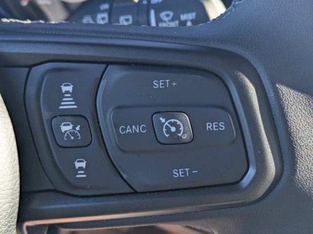 Used 2026 Jeep Wrangler Unlimited Rubicon AWD/4WD image 22
