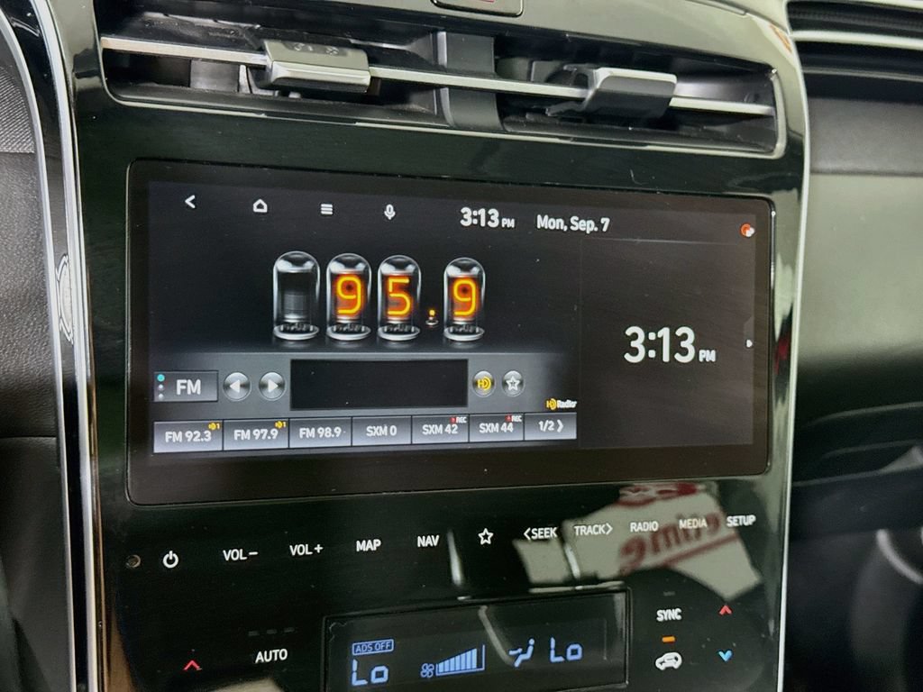 Certified 2022 Hyundai Tucson Limited FWD image 6