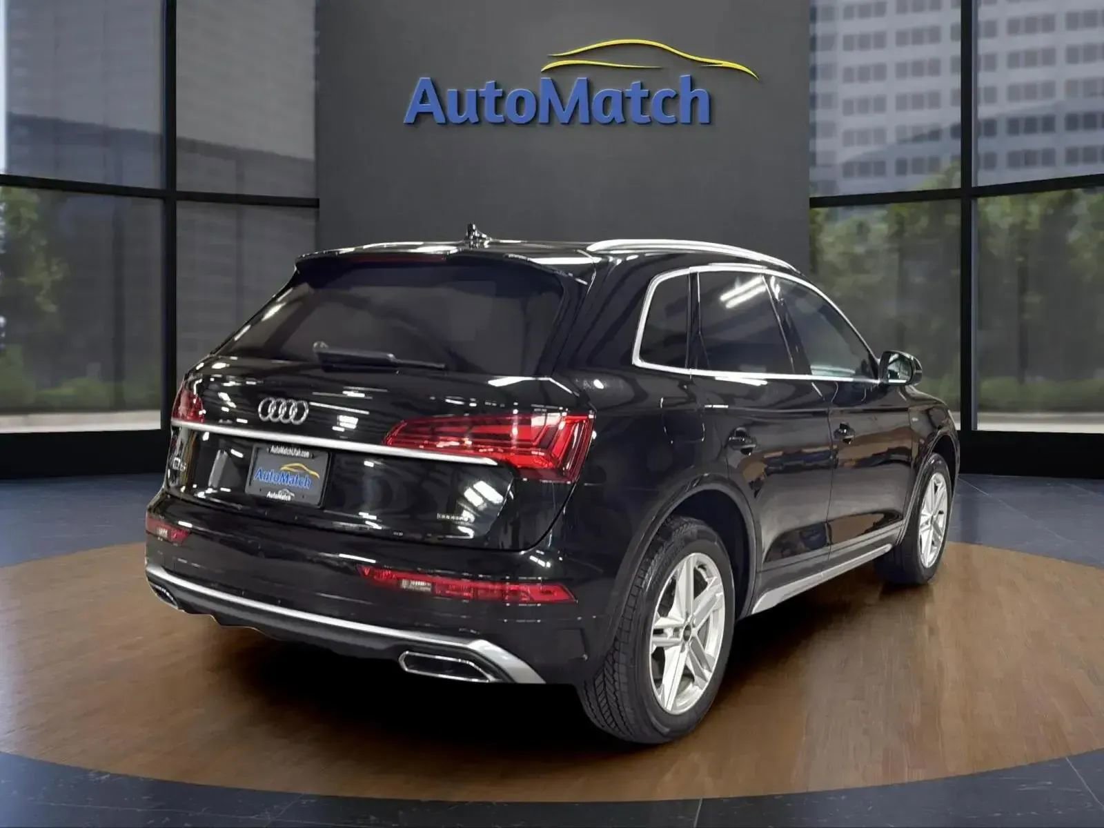 Used 2021 Audi Q5 e Premium Plus w/ Premium Plus Package image 10