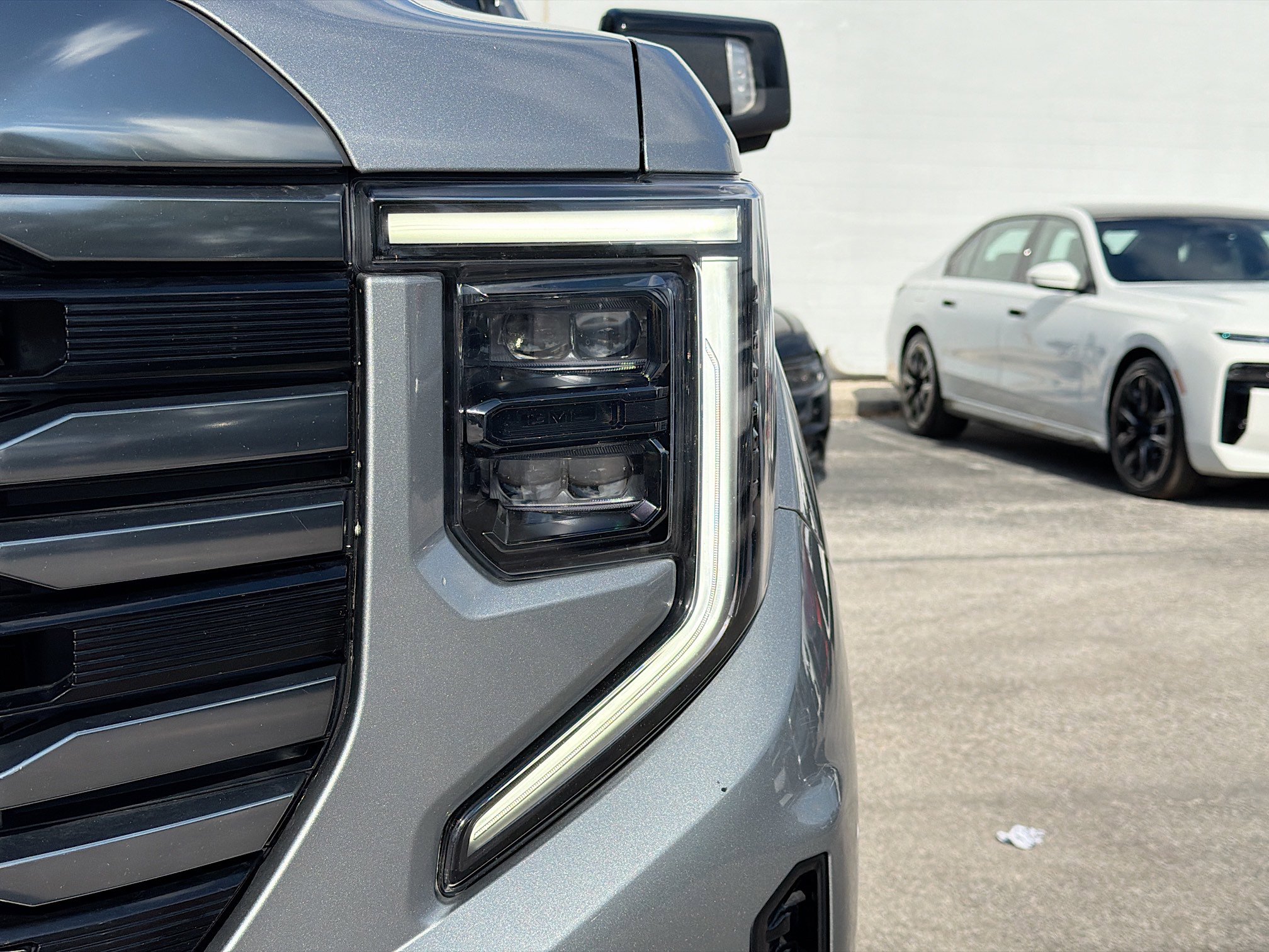 Used 2024 GMC Sierra 1500 AT4 w/ AT4 Preferred Package AWD/4WD image 9