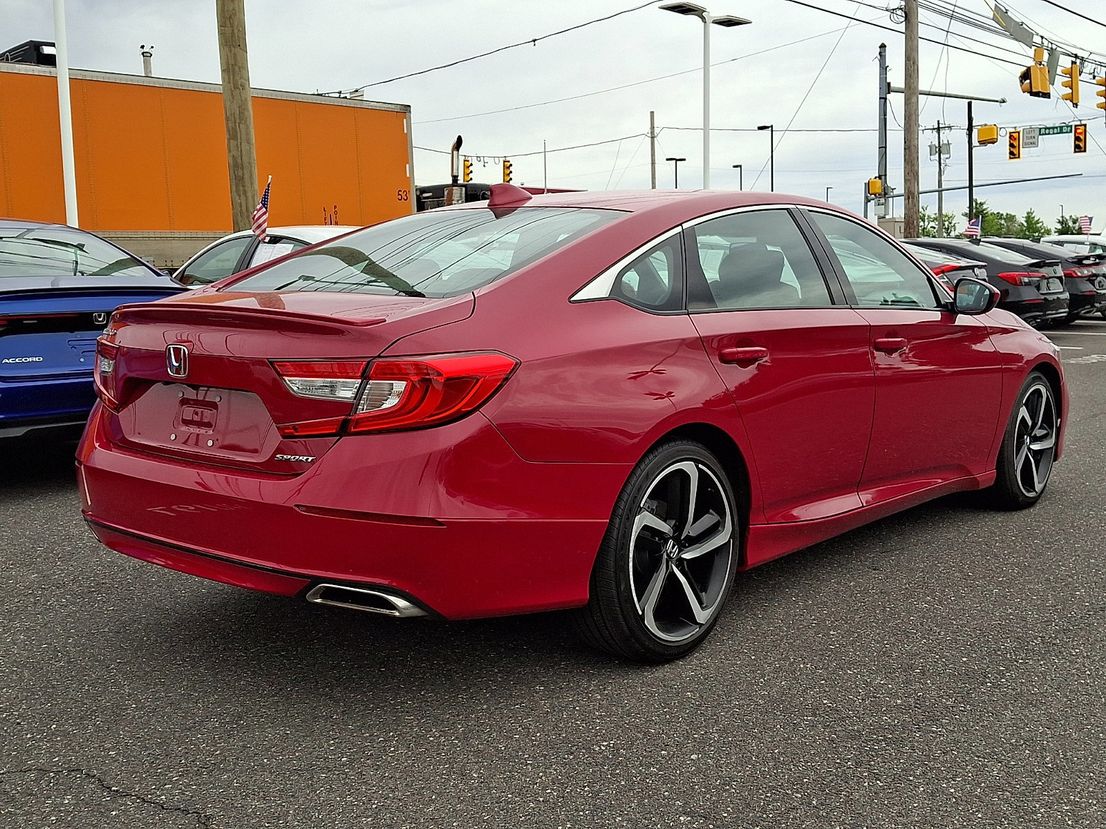 Used 2019 Honda Accord Sport image 6