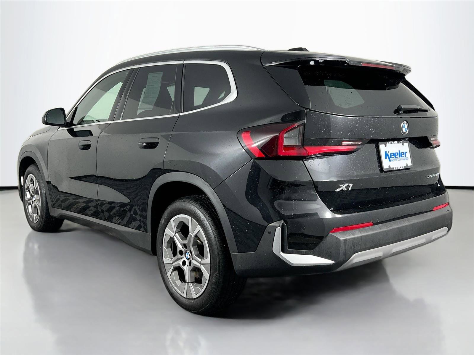 Used 2023 BMW X1 xDrive28i w/ Premium Package image 31