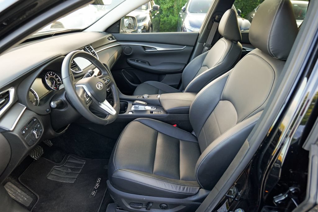Used 2024 INFINITI QX50 Luxe AWD/4WD image 21