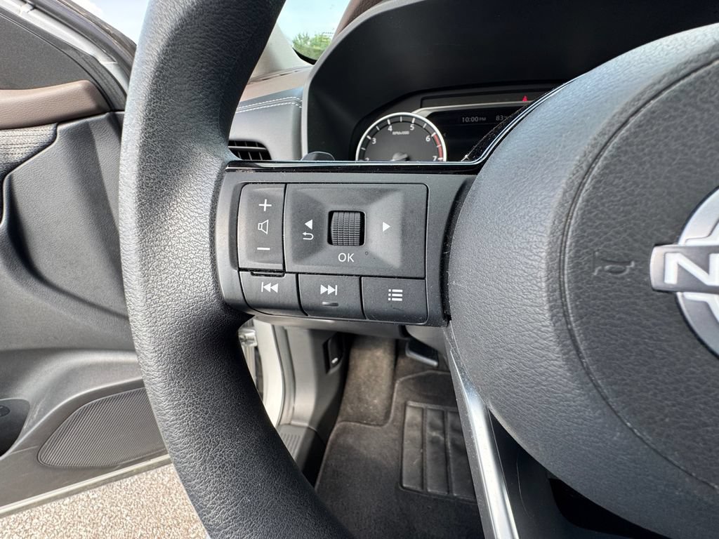 Used 2023 Nissan Rogue SV AWD/4WD image 22