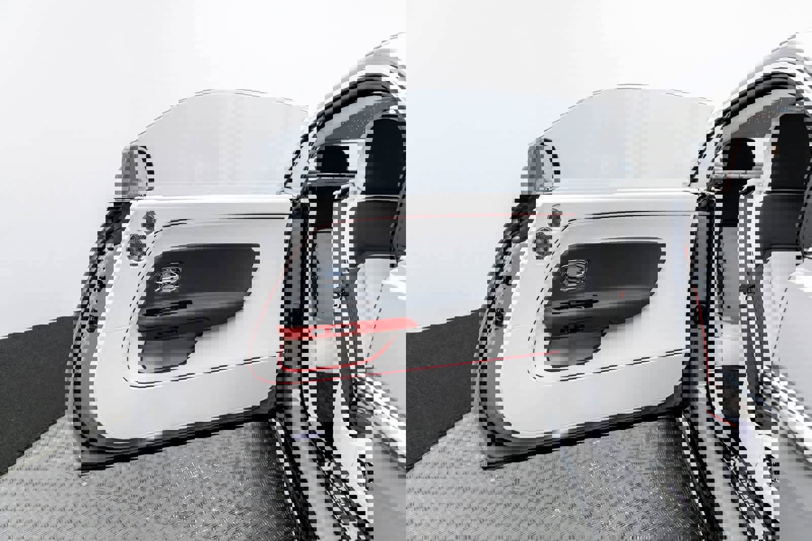 New 2025 Rolls-Royce Spectre image 47