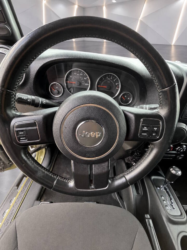 Used 2013 Jeep Wrangler Sport AWD/4WD image 20