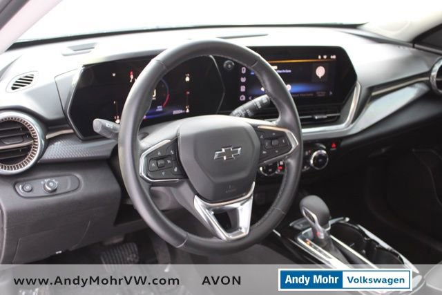 Used 2025 Chevrolet Trax ACTIV w/ Sunroof Package image 14