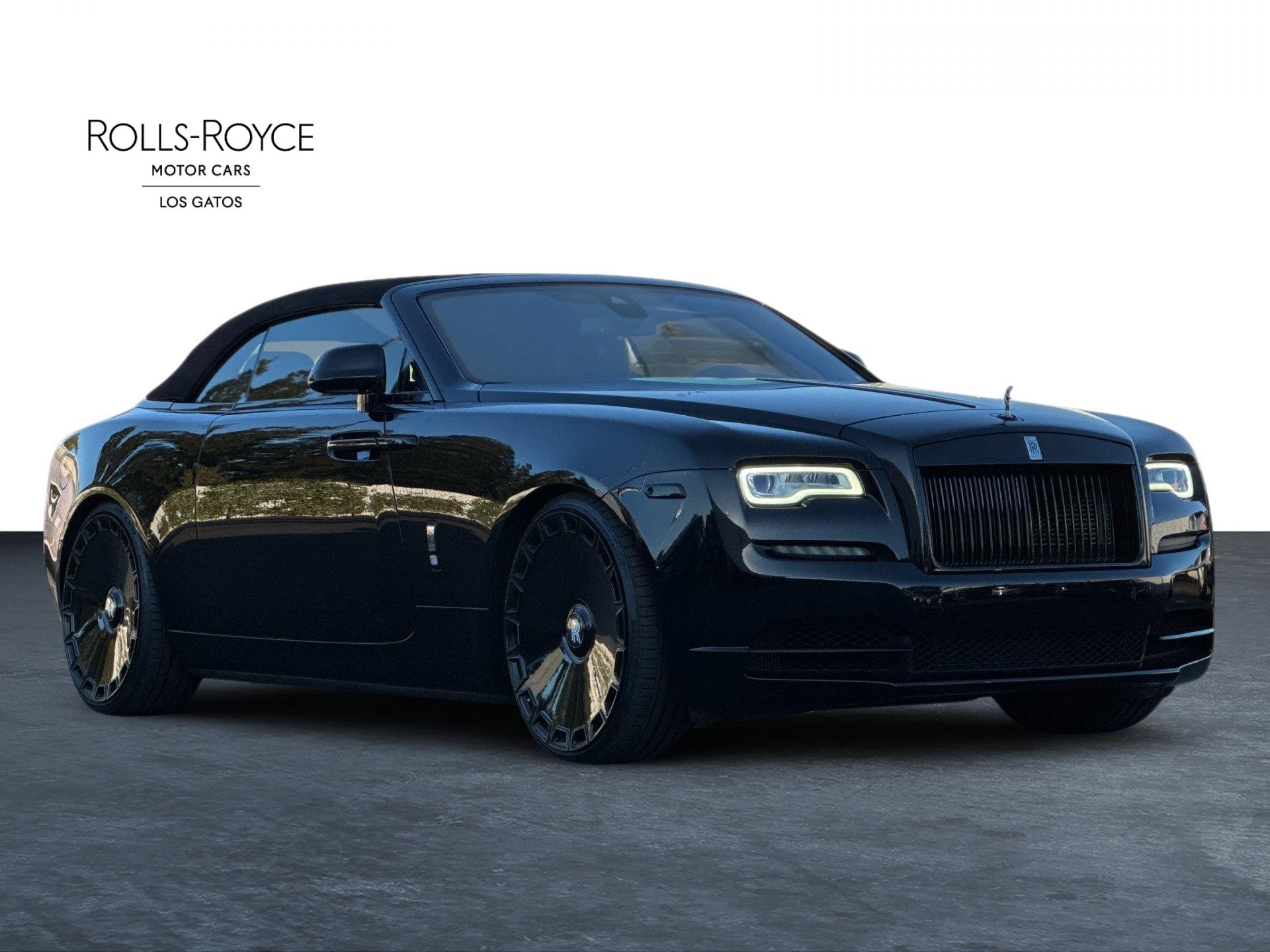 Used 2020 Rolls-Royce Dawn image 1
