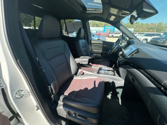 Used 2023 Honda Ridgeline Black Edition image 39