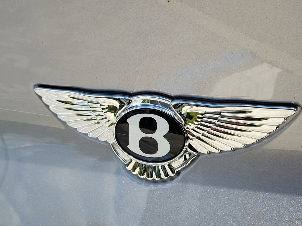 Used 2021 Bentley Bentayga AWD/4WD image 9