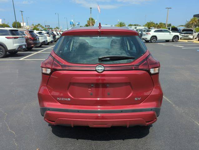 Certified 2023 Nissan Kicks SV FWD image 7