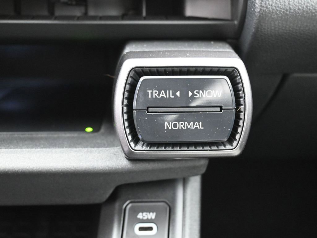 Certified 2026 Toyota RAV4 Limited AWD/4WD image 27