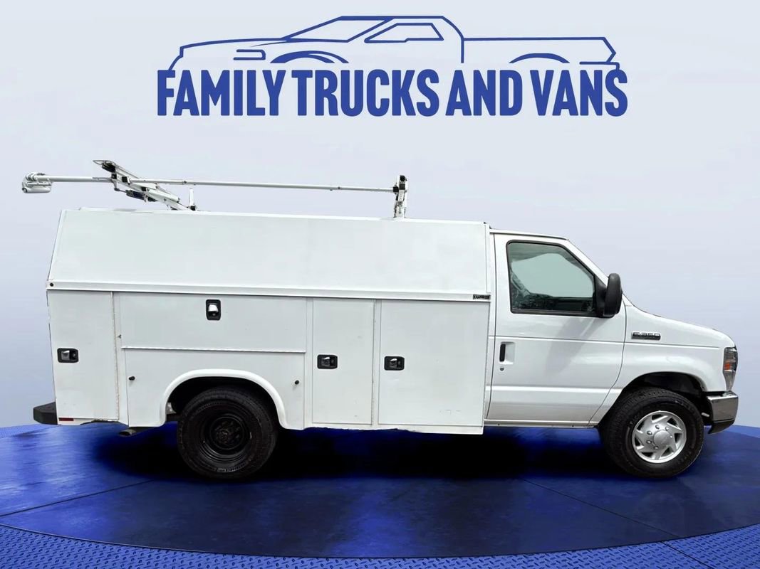 Used 2019 Ford E-350 and Econoline 350 Super Duty w/ Power Windows & Locks Group RWD image 7