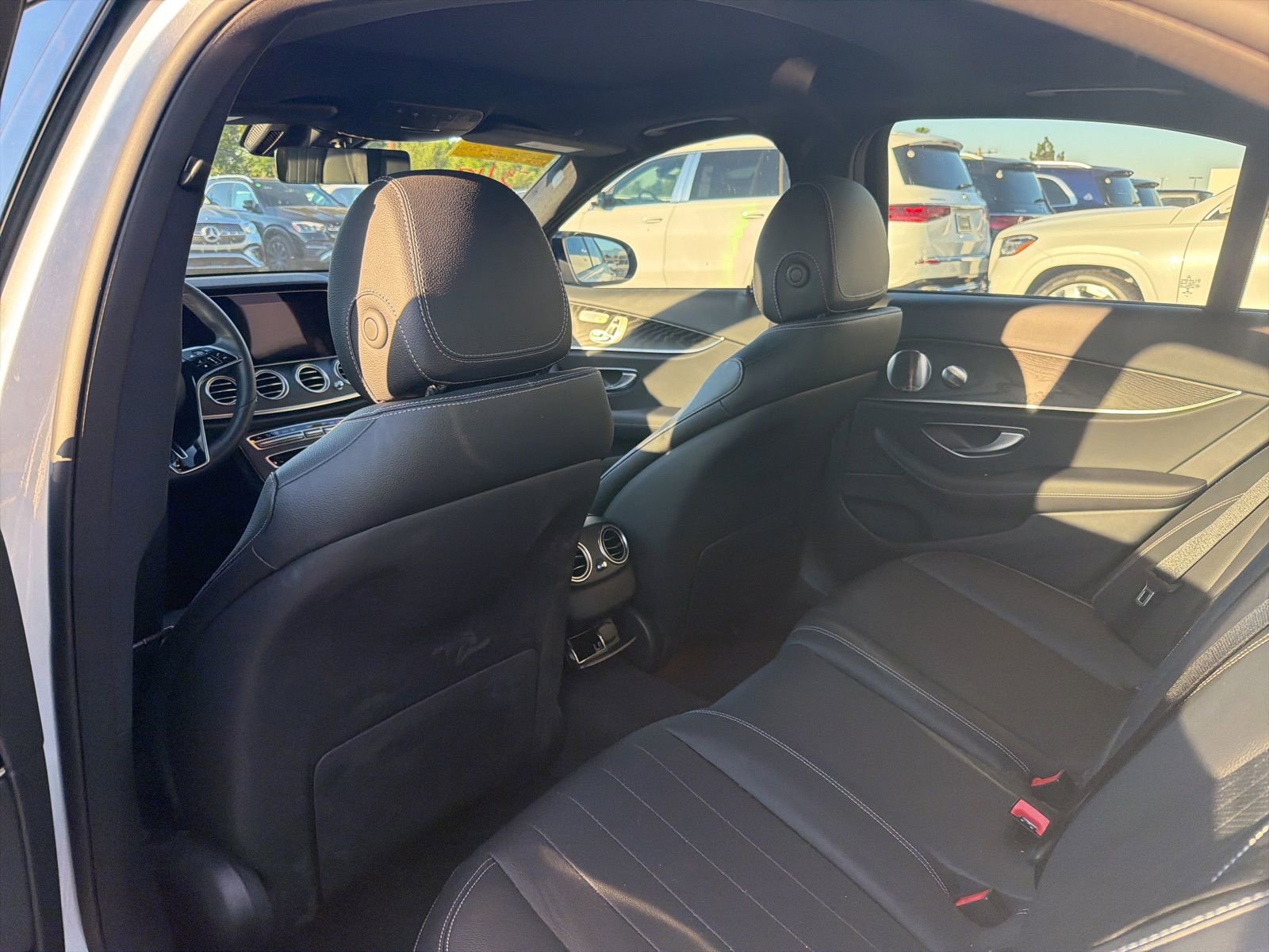 Used 2022 Mercedes-Benz E 350 Sedan image 6