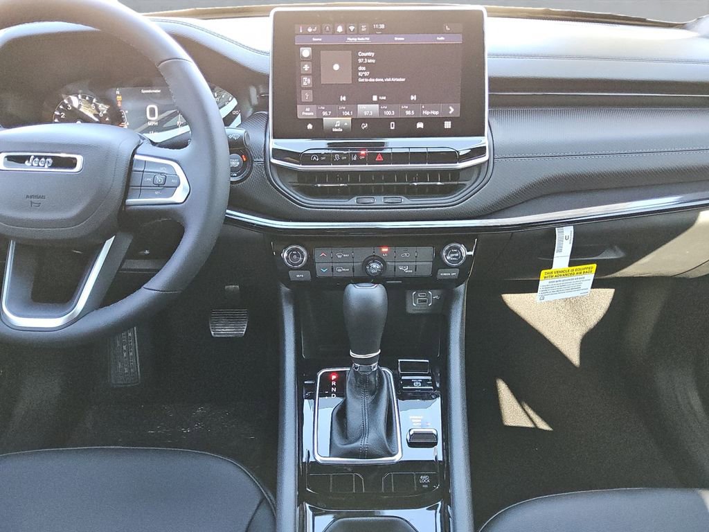 New 2026 Jeep Compass Latitude image 11