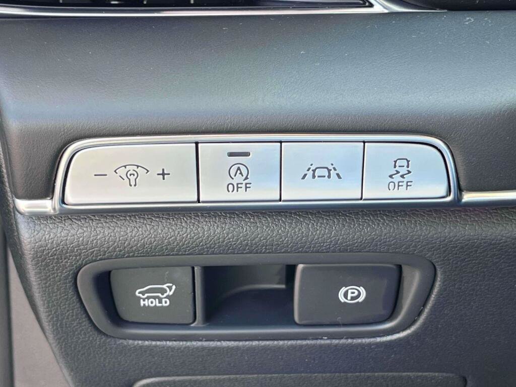 Used 2021 Genesis GV80 2.5T AWD/4WD image 34