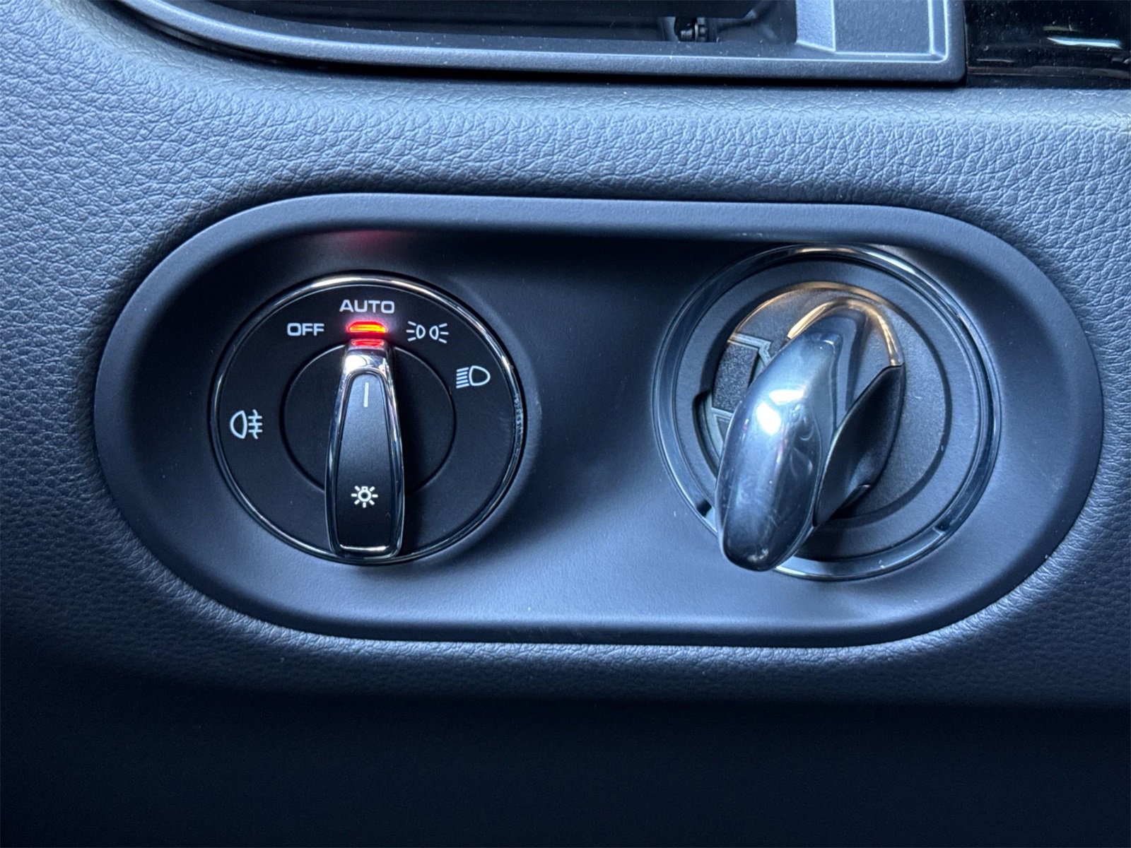 New 2026 Porsche Macan image 29