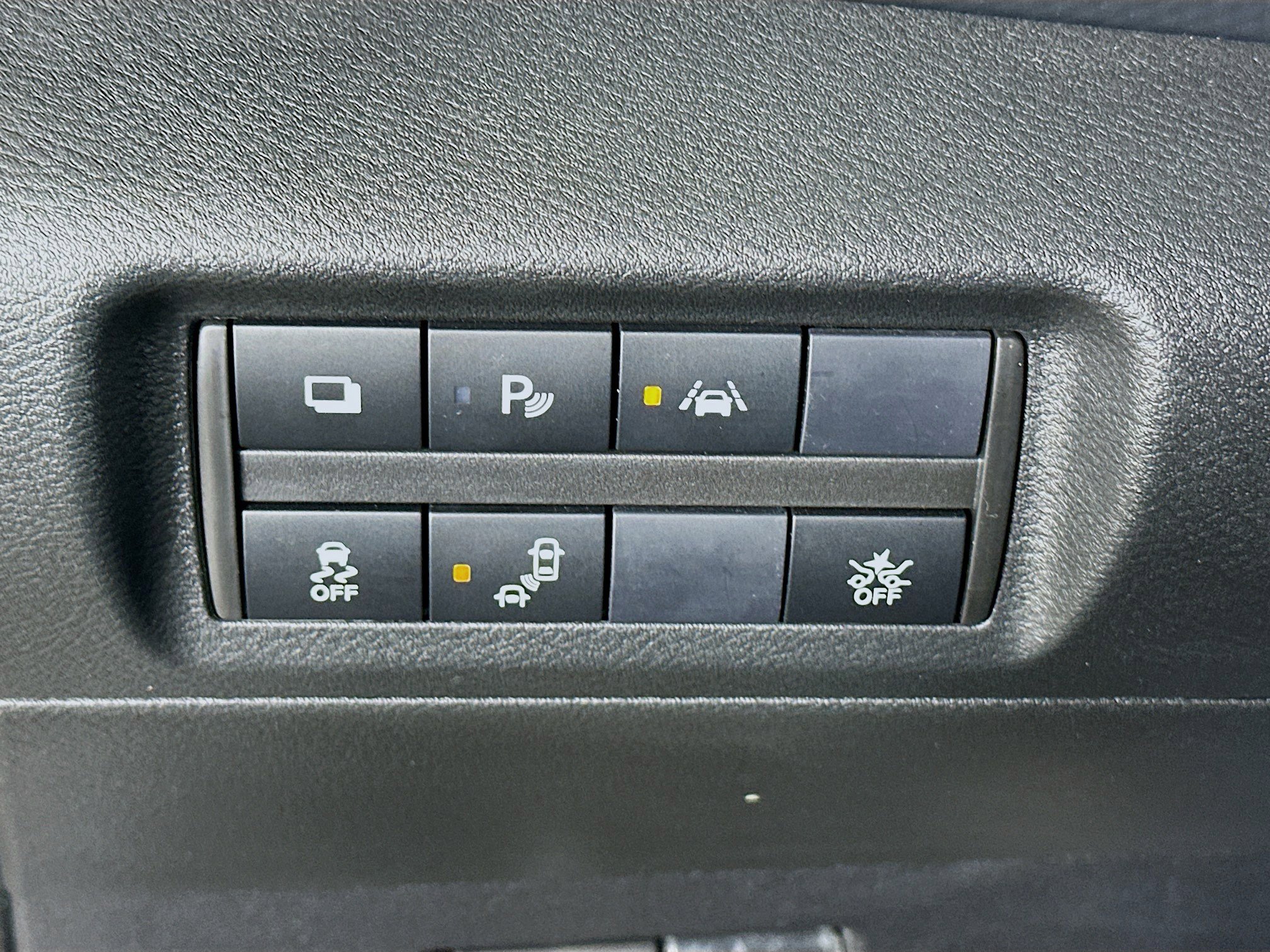 Used 2024 Nissan Kicks S image 17