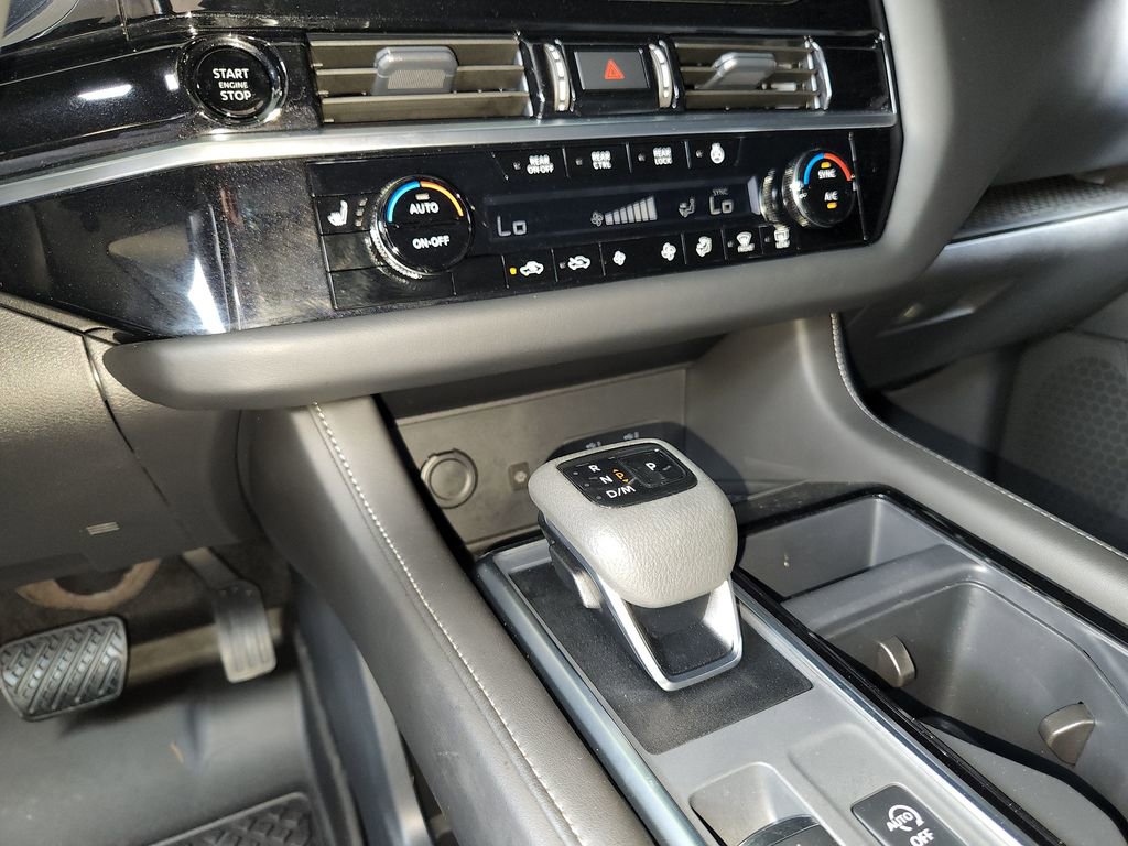 Certified 2025 Nissan Pathfinder SL image 20