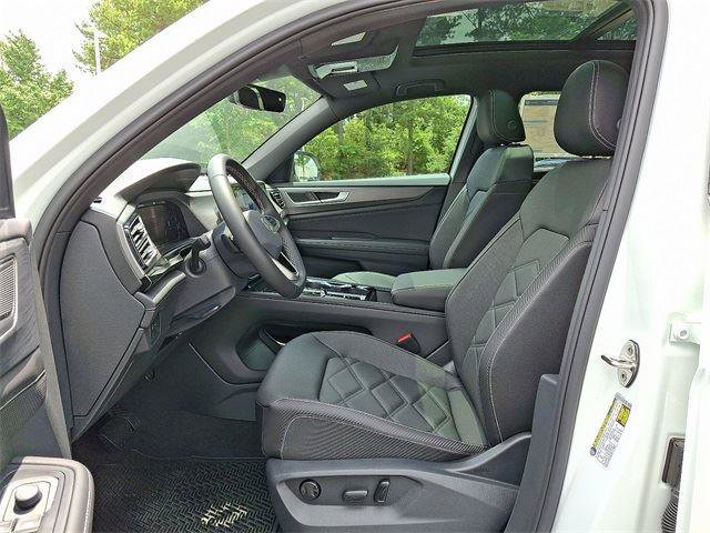 New 2025 Volkswagen Atlas Cross Sport SE image 11