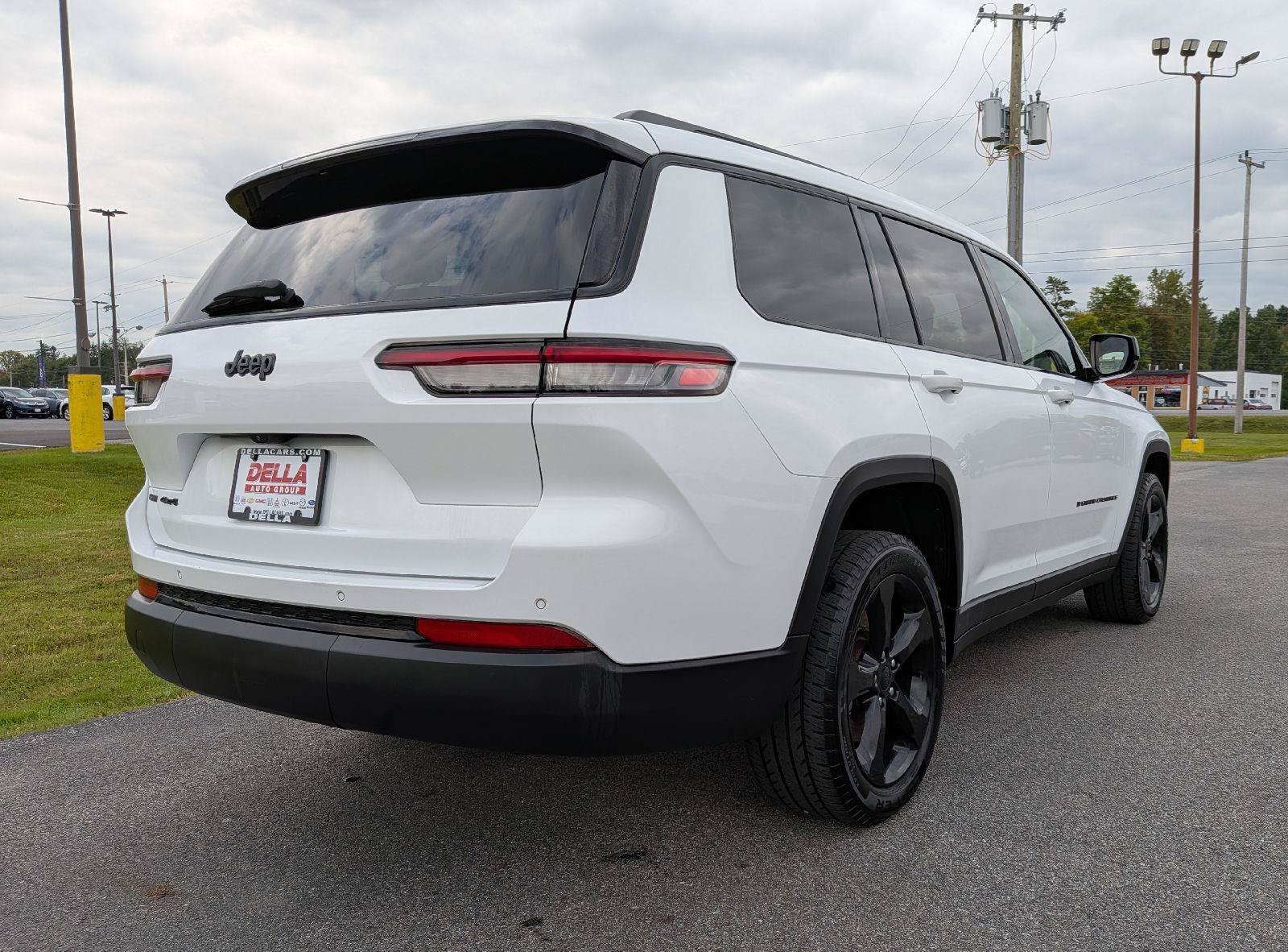 Used 2021 Jeep Grand Cherokee L Laredo AWD/4WD image 7