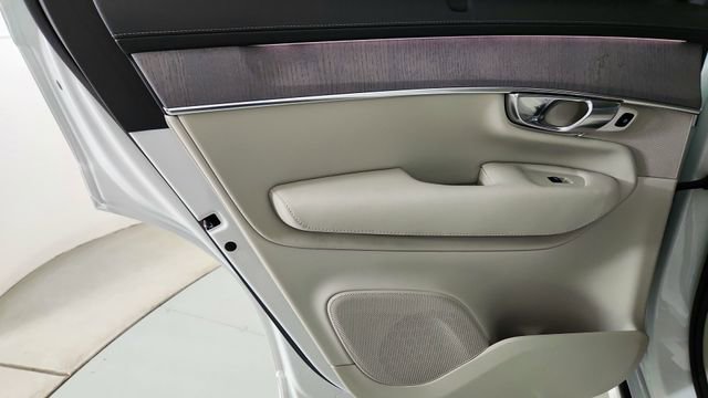 New 2026 Volvo XC90 T8 Ultra w/ Protection Package Premier AWD/4WD image 29