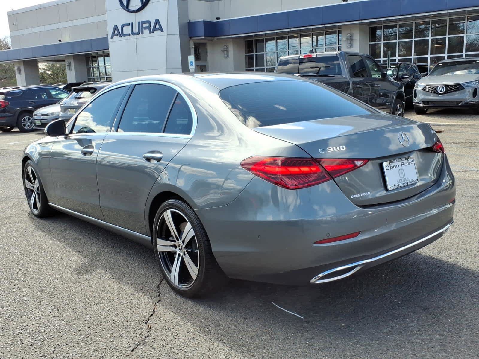 Used 2024 Mercedes-Benz C 300 4MATIC Sedan image 4