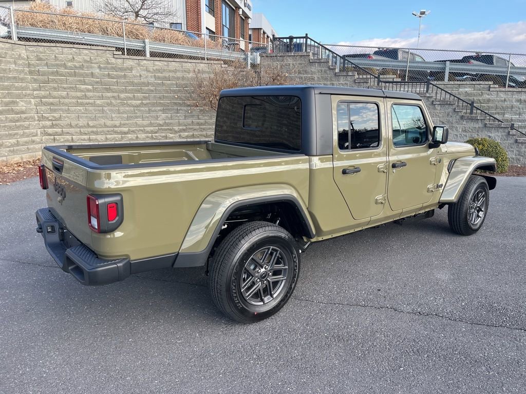New 2026 Jeep Gladiator Sport image 9