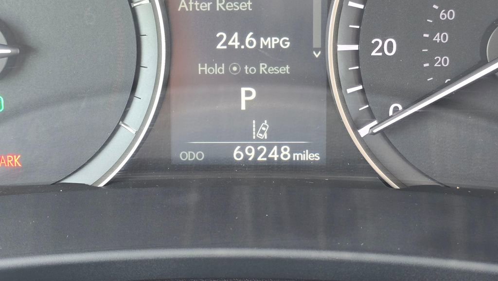 Used 2017 Lexus RX 450h AWD w/ Luxury Package image 30