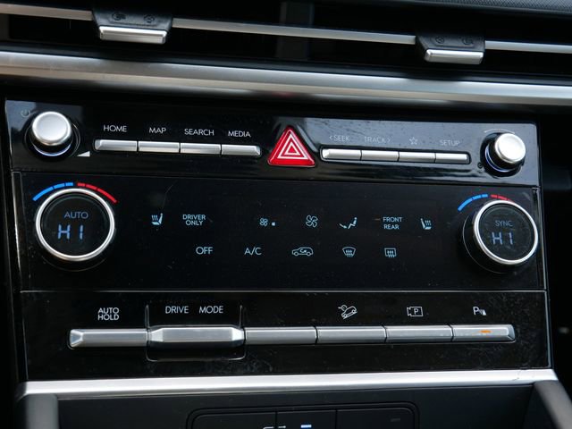 Used 2025 Hyundai Santa Fe SEL FWD image 22