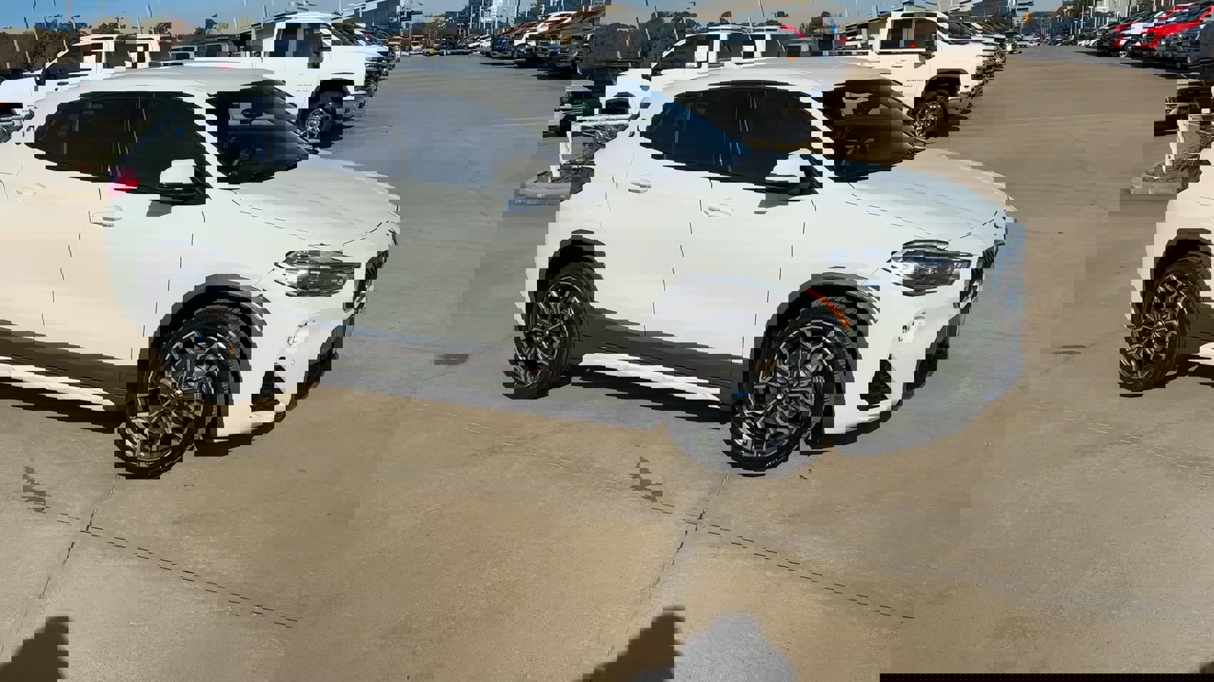 Used 2020 BMW X2 sDrive28i w/ M Sport X Package image 2